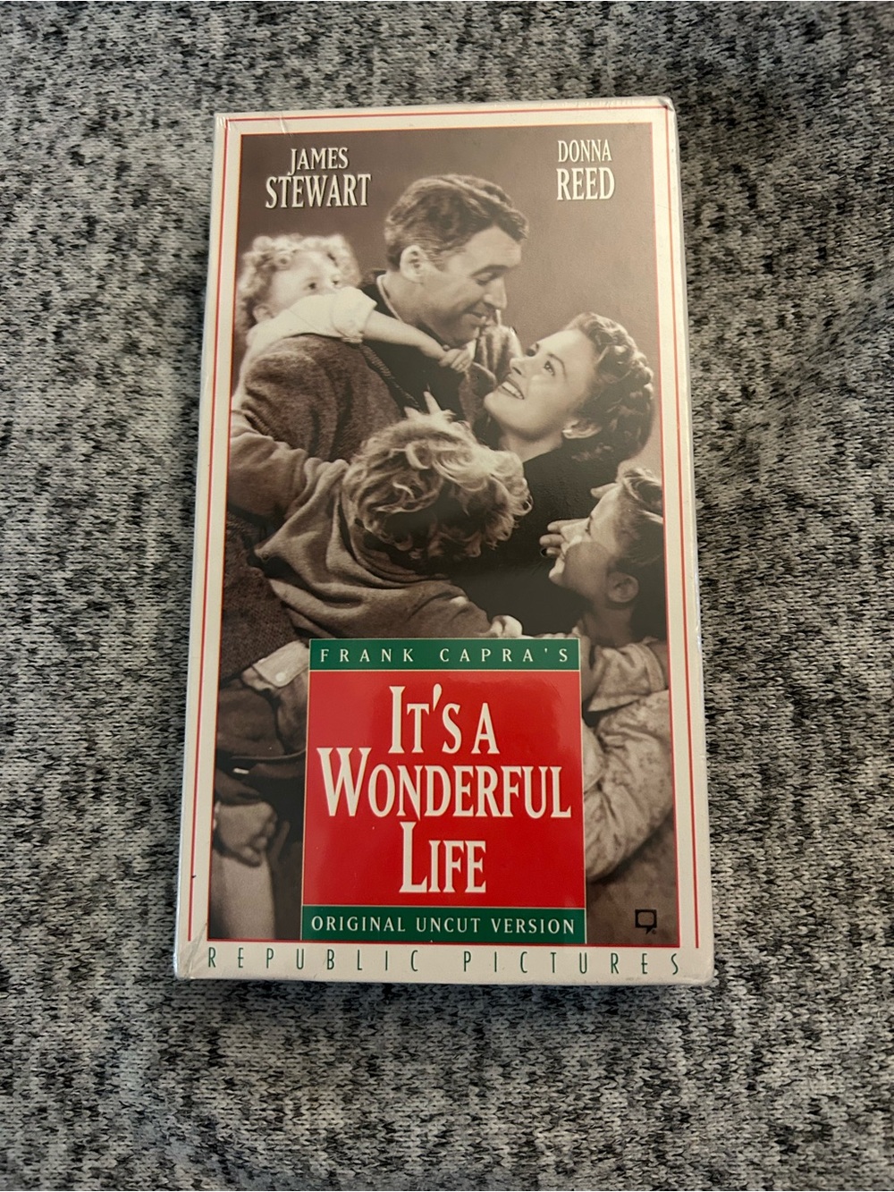Vintage Republic Records It’s A Wonderful Life VHS Original Uncut Version SEALED